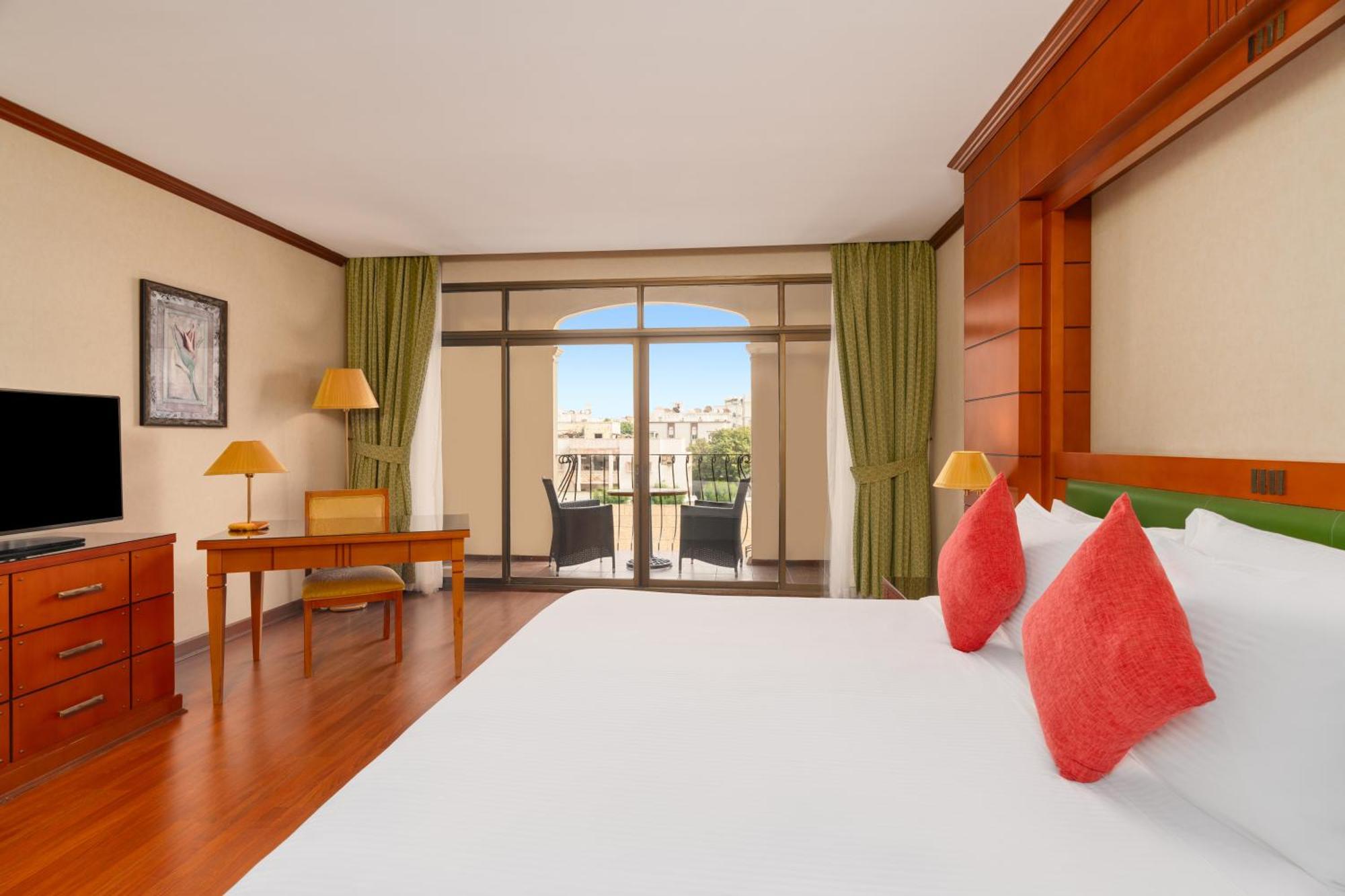 Move Hotel 4*